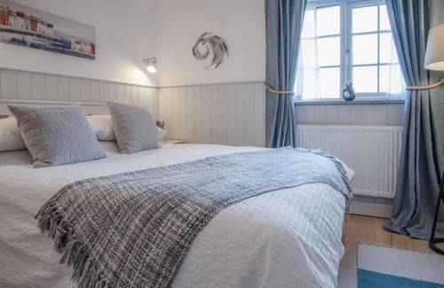 Wiseman's Bridge House | The Old Spa - 2 Bedroom Cottage - Pleasant Valley