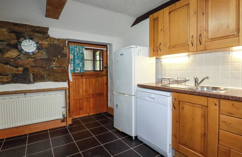 Holywell Cottage | THE OLD STABLE, character holiday cottage in Holywell Bay