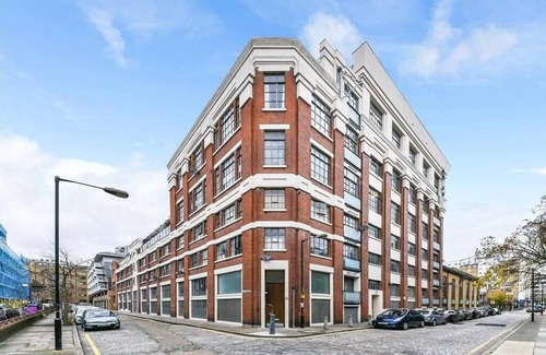 Whitechapel Apartment | The Old Tea Factory - Brick Lane - Zone 1