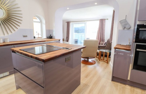 Conwy Cottage | THE OLD TYWYN POST OFFICE, family friendly, with a garden in Deganwy