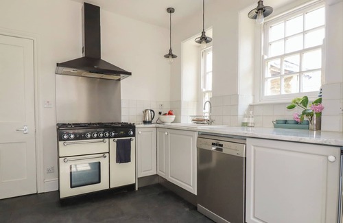 Morvah Cottage | THE OLD VICARAGE, pet friendly, character holiday cottage in Morvah