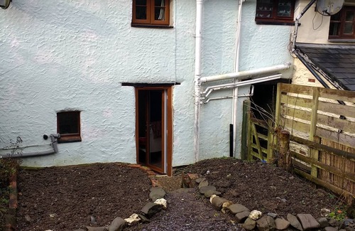 Machynlleth Cottage | The Old Weaver's Cottage. Traditional Welsh Cottage with woodburner and garden.