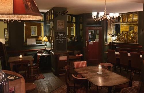 Runnymede Hotel | The Olde Swan Hotel