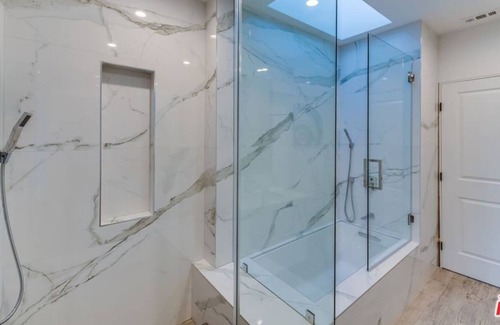 Carthay Circle Villa | The Olympic Onyx Villa