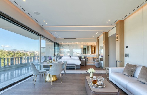 Mets Apartment | The One Acropolis | King Suite with balcony