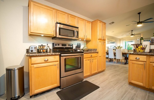Springer Ranch House | THE ONE! Spa⁕Heated Pool⁕Fire Pit ⁕Putting Green