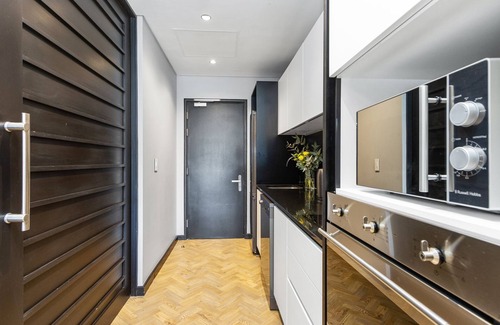 Victoria and Alfred Waterfront Apartment | The Onyx 719 - Studio Apartment, Sleeps 2