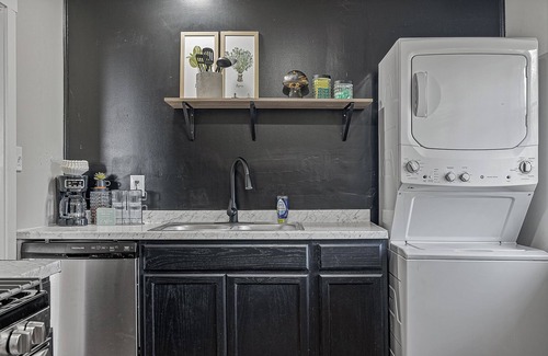Jonesboro House | The Onyx & Oak Retreat Nestled in the Heart of Jonesboro!