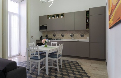 Historical Center Apartment | The Orchid at the Museum a Cozy Apartment in the Center for Families and Friends