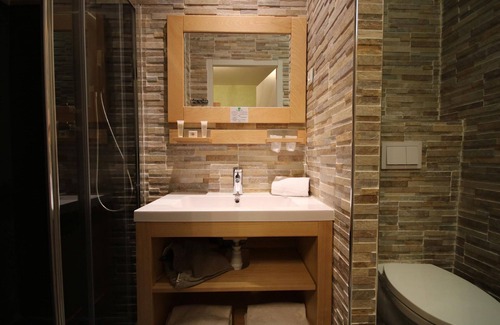 Parentis-en-Born Hotel | The Original Boutiques, Hotel Lakeside