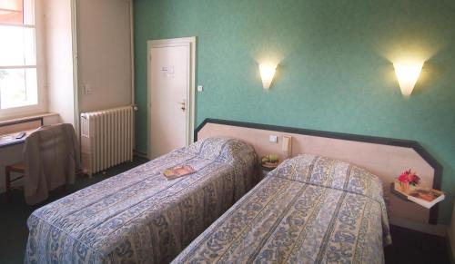 Saint-Junien Hotel | The Originals City, Hôtel Le Boeuf Rouge, Saint-Junien