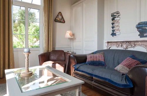 Eu Hotel | The Originals City, Hôtel La Cour Carrée, Eu