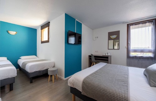 Chaintre Hotel | The Originals City, Hôtel Mâcon Sud