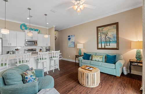 Ono Island House | The Osprey Cottage ~ Outdoor Pool, Beach Access + $400 in FREE Activities Daily ~ Zoo/Parasailing +