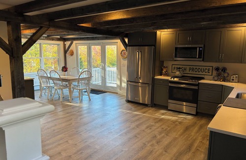 Center Ossipee House | The Ossipee Overlook: Spacious and Stunning Views