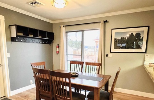 Kanab House | The Out Back Oasis plus RV parking!