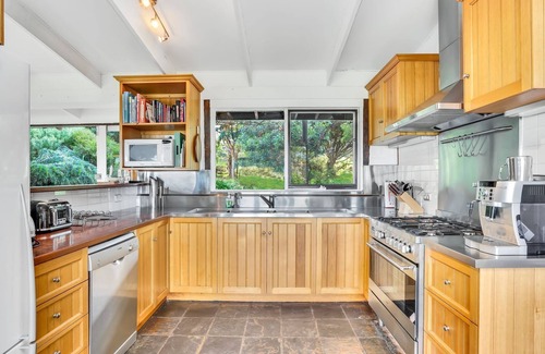 Shoreham House | The Outlook House - Extensive Bay Views