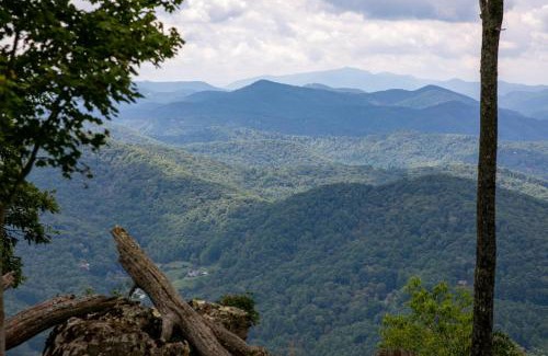 Banner Elk House | The Outside Inn at Eagles Nest