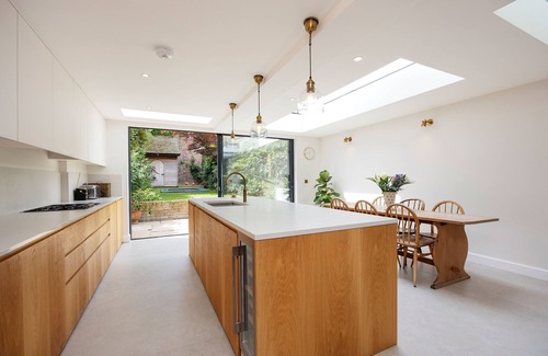Oval House | The Oval House, by Veeve