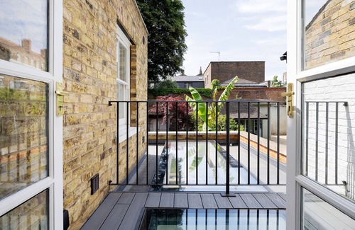 Oval House | The Oval House, by Veeve
