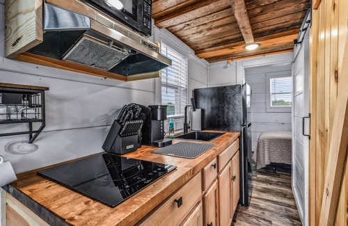 Sevierville Cabin | The Overlook 28 by Sojourn Lodging