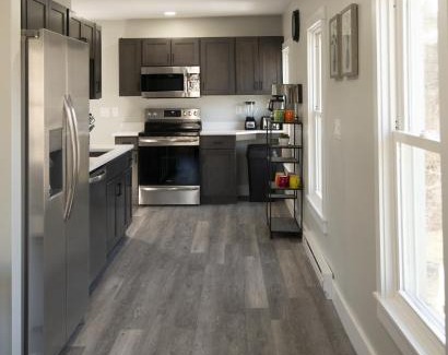 Burdett Apartment | The Overlook at Burdett Falls