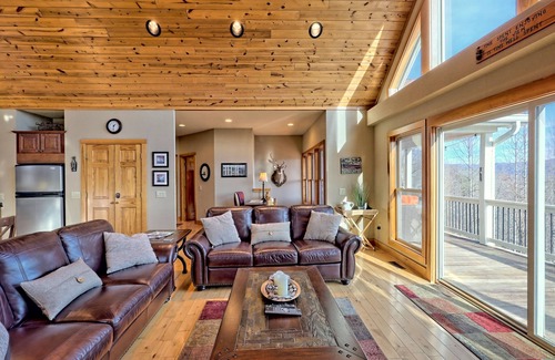 Hayesville House | The Overlook - by Chatuge Home Concierge Awesome lake and mountain views, fire pit, hot tub, gas grill