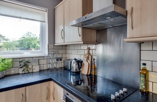 Oxford House | The Oxford Abode - 3-Bedroom House - large garden
