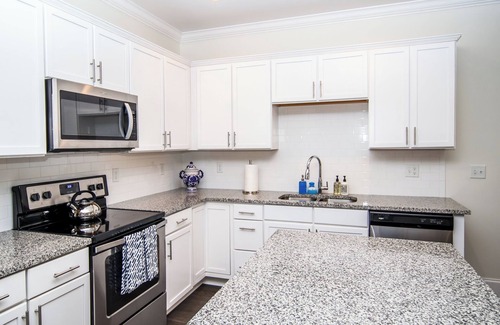 Oxford House | The Oxford Presley - Luxury Townhome Minutes from Ole Miss and The Oxford Square