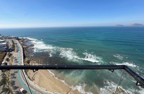 Downtown Mazatlan Condo | The Pacific Pearl, an exclusive Oceanfront Penthouse Condo in quiet Los Pinos