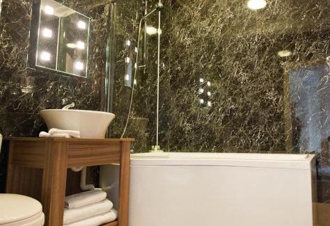 Louth Hotel | The Pack Horse