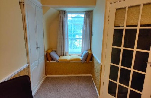 Combe Martin Hotel | The Pack o' Cards