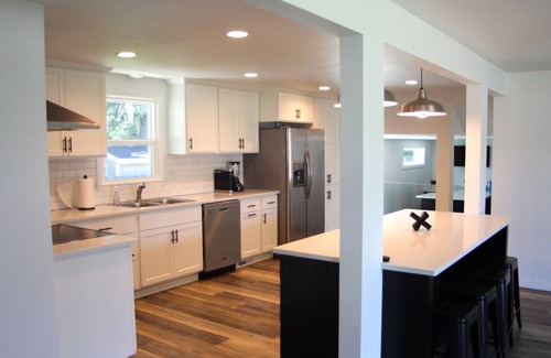 Ashwaubenon House | The Packer Pad