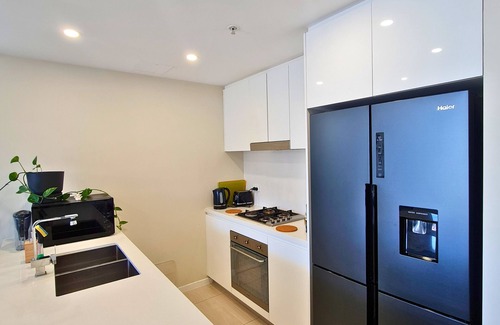 Wollongong Apartment | The Pad: City & Beach Getaway - Heart of Wollongong