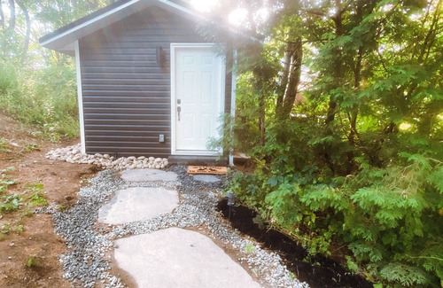 Bracebridge Cottage | The Paddle House - four season waterfront property in the heart of Muskoka