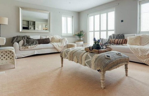 Grimley House | The Paddock - Luxury 5 Bed with Swimming Pool!