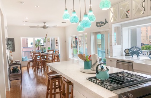 South Padre Island House | The Padre Pearl Beach House with Private Pool
