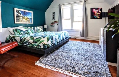 South Park House | The Palace on the Park- Crafstman House near Zoo & Balboa Park