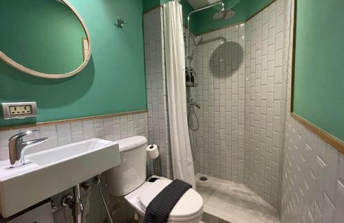 Pathumwan Hotel | The Palette Bangkok Hotel - Self check-in after 10 pm