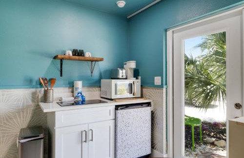Sanibel Apartment | The Palm Frond - Upgraded Studio at PalmView of Sanibel with Bikes