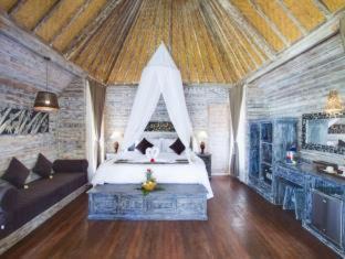 Mushroom Bay Hotel | The Palm Grove Villas