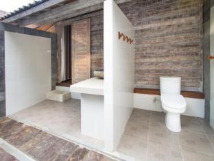 Mushroom Bay Hotel | The Palm Grove Villas