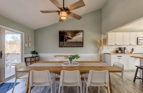 Sandbridge House | The Palm House | 880 ft from the Beach | Private Pool, Dog Friendly