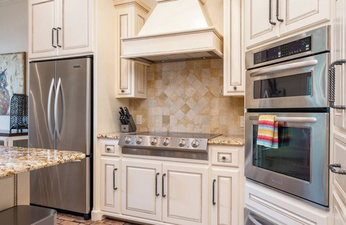 Rockwell House | The Palms at Chesswood - Luxury, Pool, & Dock!