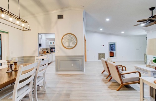 Trailer Estates House | The Palms Beach House Retreat