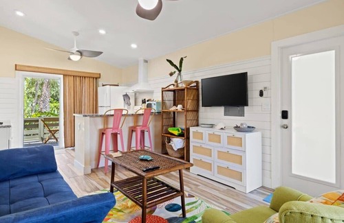 Sanibel House | The Palms Cottage Two- A Green Haven on Sanibel