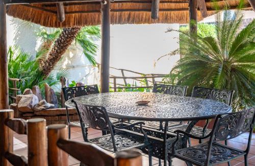 Hopetown House | The Palms Guest House