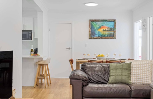 Coolum Beach House | The Palms in Coolum Beach - Pet Friendly & Pool