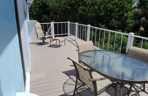 Jensen Beach Cottage | The Palms is secluded & view of the intercoastal.