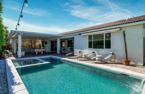 Indio House | The Palms - Secluded Garden Oasis